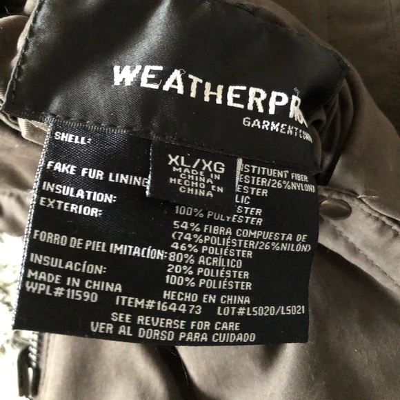 Weatherproof reversible faux fur women's vest in espresso - Picture 5 of 6